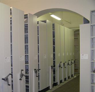 Posuvn� reg�ly pro archivy